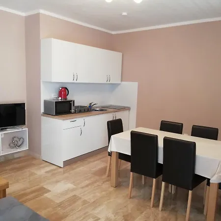 Karla Apartman
